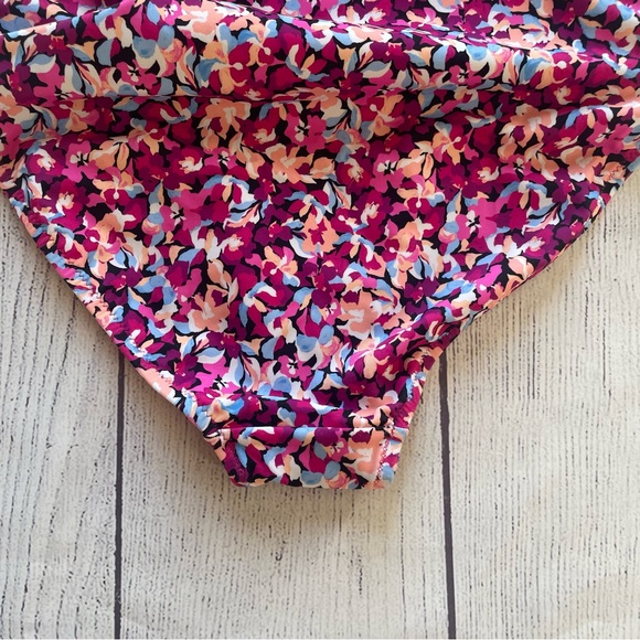 Athleta Elysian Square Neck One Piece Swimsuit Size Medium - Picture 4 of 9